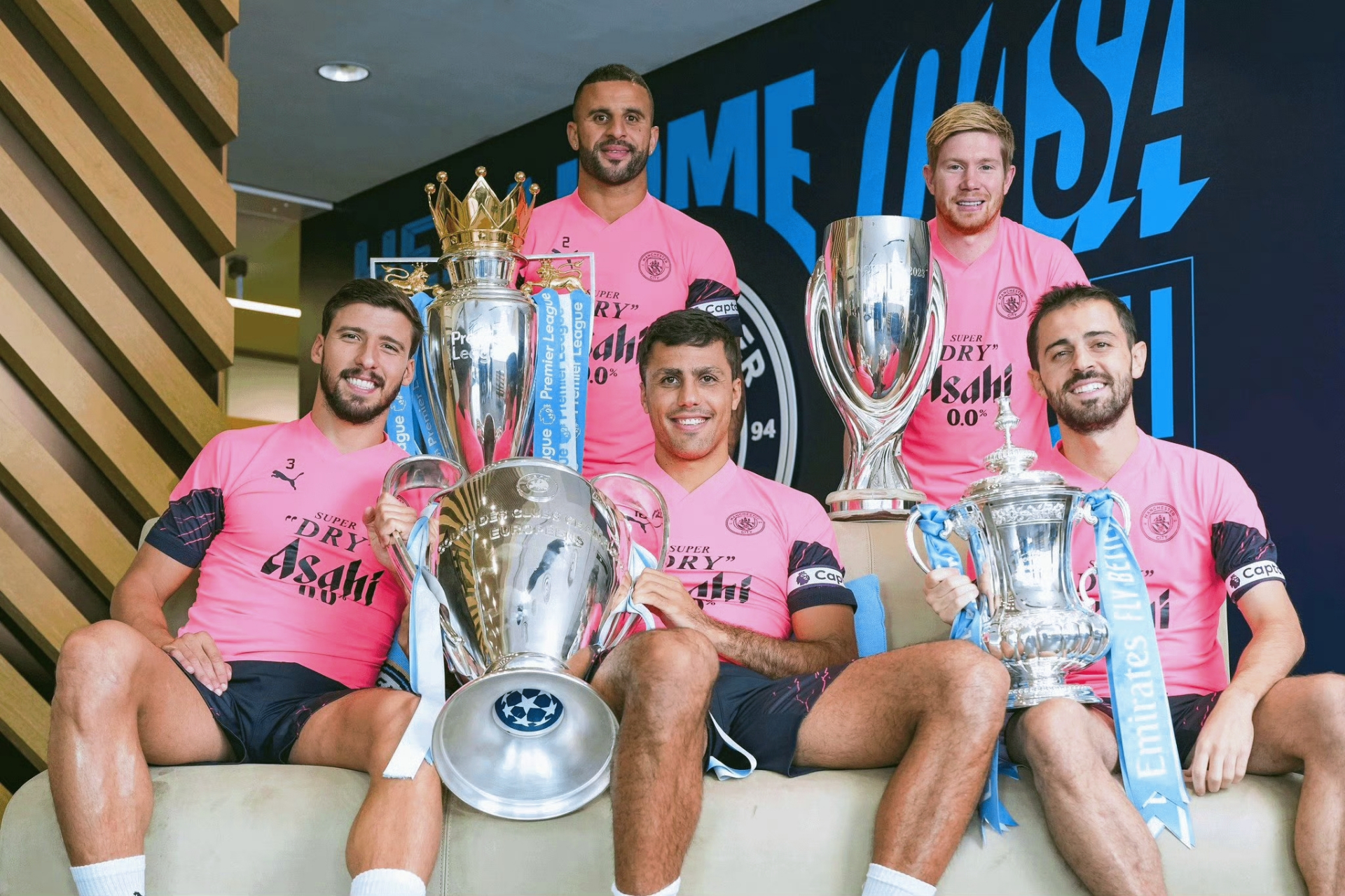 曼城大胜收官，贝尔纳多世界波展现实力冲冠的简单介绍