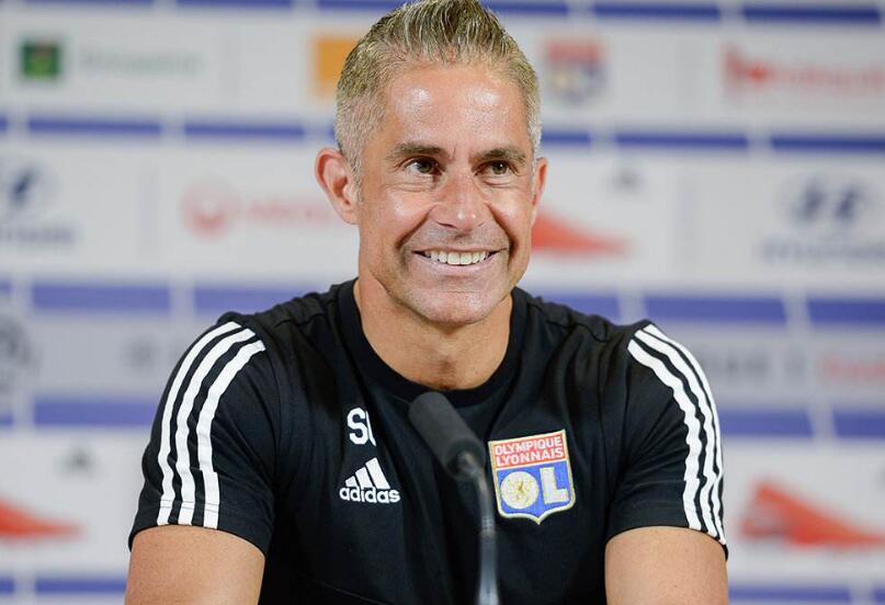 里昂主教练赞誉年轻中场,成为未来之星的简单介绍 里昂主教练赞誉年轻中场,成为未来之星的简单介绍